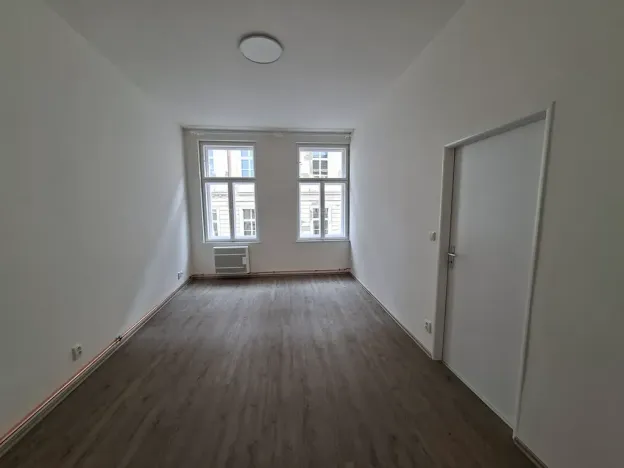 Pronájem bytu 2+1, Praha - Žižkov, Krásova, 44 m2