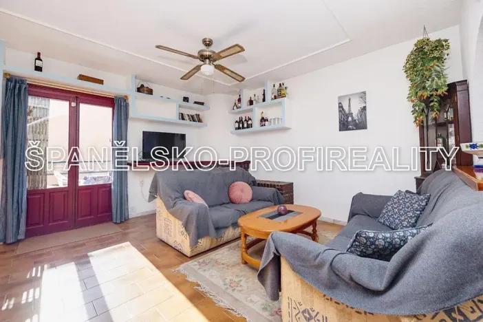 Prodej vícegeneračního domu, Alicante, Španělsko, 78 m2