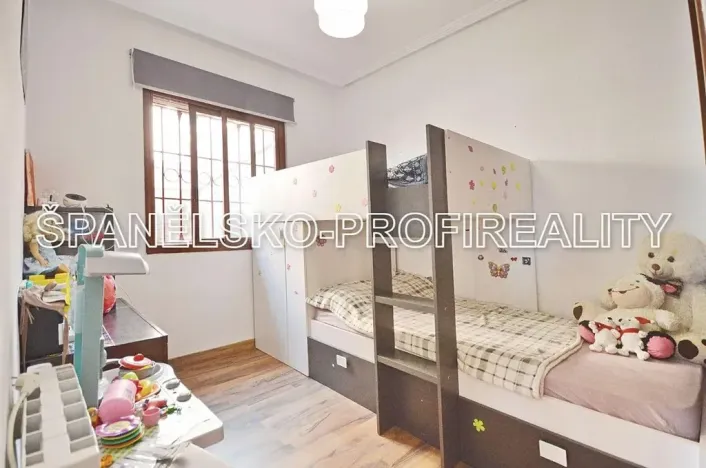 Prodej bytu 3+kk, Torrevieja, Španělsko, 58 m2