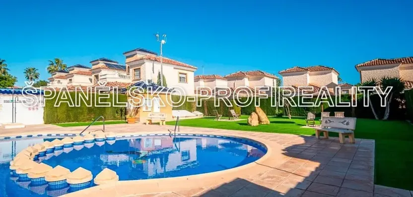 Prodej rodinného domu, Guardamar del Segura, Španělsko, 88 m2