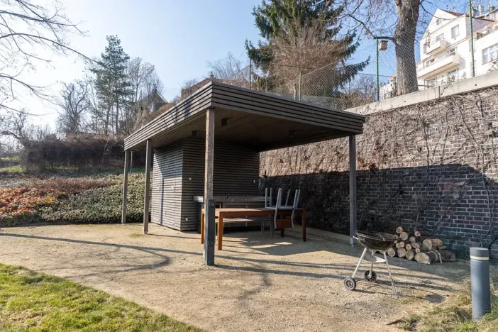 Pronájem bytu 2+kk, Praha, Holečkova, 71 m2