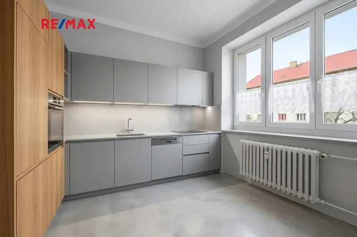 Prodej bytu 2+1, Plzeň, Částkova, 56 m2