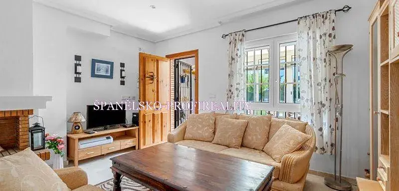 Prodej vily, Alicante, Španělsko, 87 m2