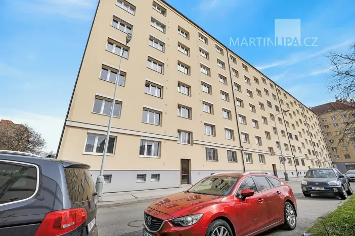 Prodej bytu 2+1, Praha - Libeň, náměstí Na Balabence, 53 m2