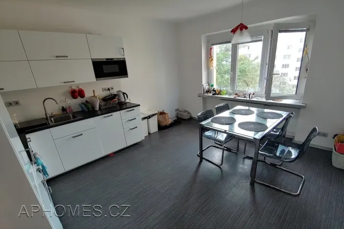 Pronájem bytu 3+kk, Praha - Žižkov, Biskupcova, 80 m2