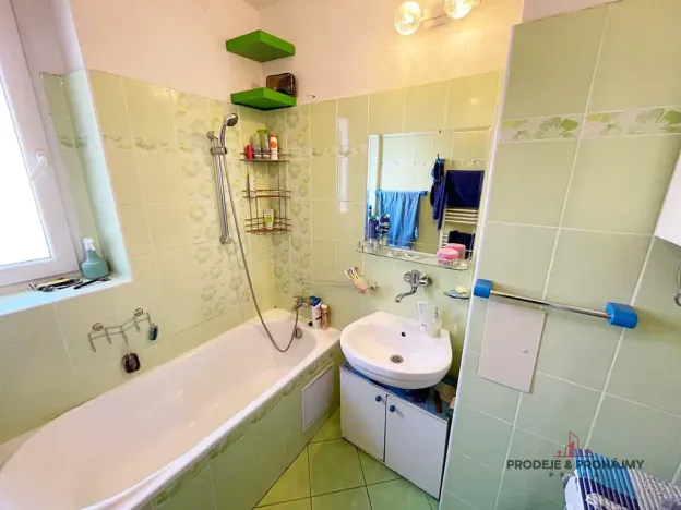 Pronájem bytu 3+1, Praha - Strašnice, Černokostelecká, 79 m2