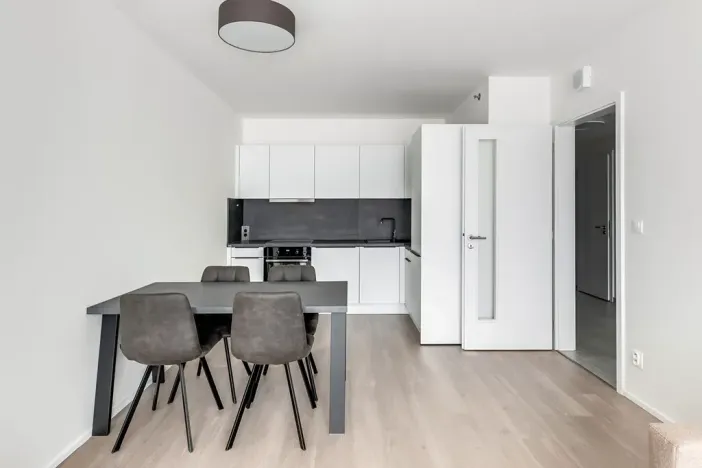 Pronájem bytu 2+kk, Praha - Vysočany, Hindlova, 53 m2