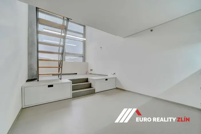 Prodej bytu 1+kk, Zlín, J. A. Bati, 28 m2