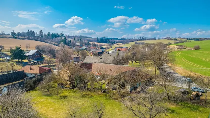 Prodej zemědělské usedlosti, Radonín, 185 m2