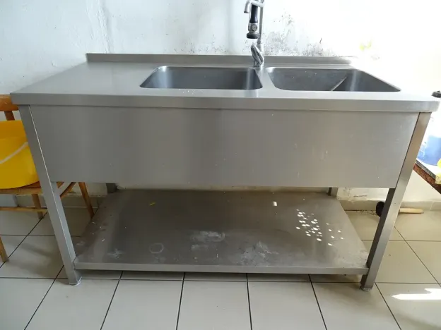 Pronájem obchodního prostoru, Šternberk, Nádražní, 122 m2