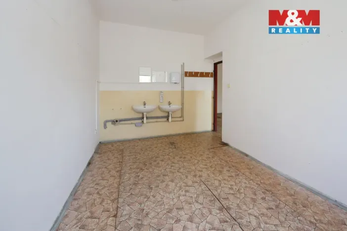 Pronájem obchodního prostoru, Havlíčkův Brod, Havířská, 2000 m2