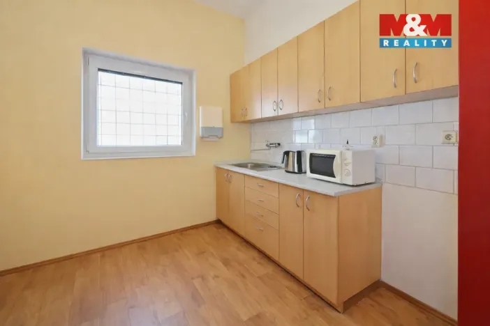 Pronájem obchodního prostoru, Havlíčkův Brod, Havířská, 2000 m2