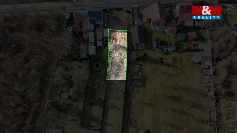 Prodej zahrady, Lom, 330 m2