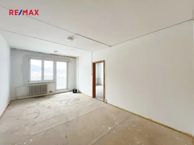 Prodej komerční nemovitosti, Kraslice, Palackého, 1800 m2