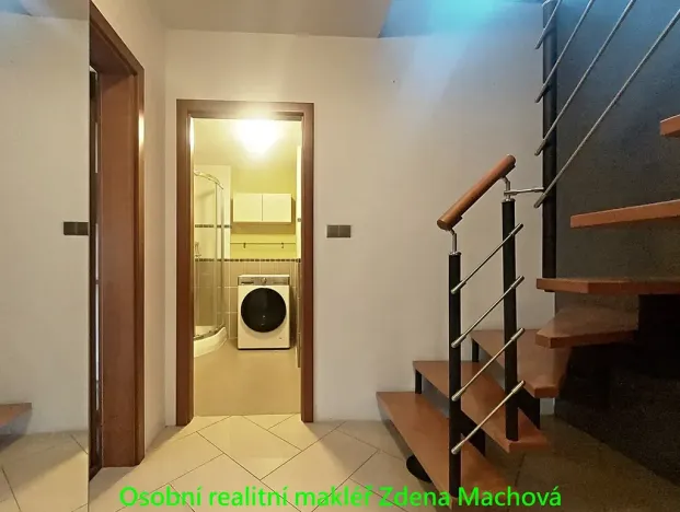 Pronájem bytu 3+kk, Praha - Strašnice, Gutova, 87 m2