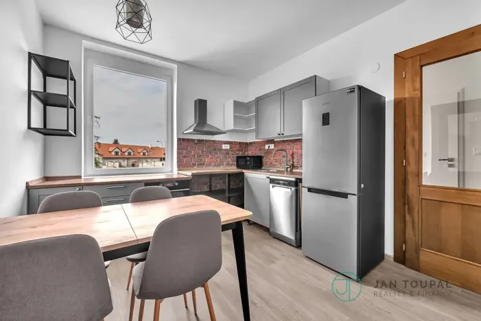 Pronájem bytu 2+kk, Hradec Králové, Pražská třída, 53 m2