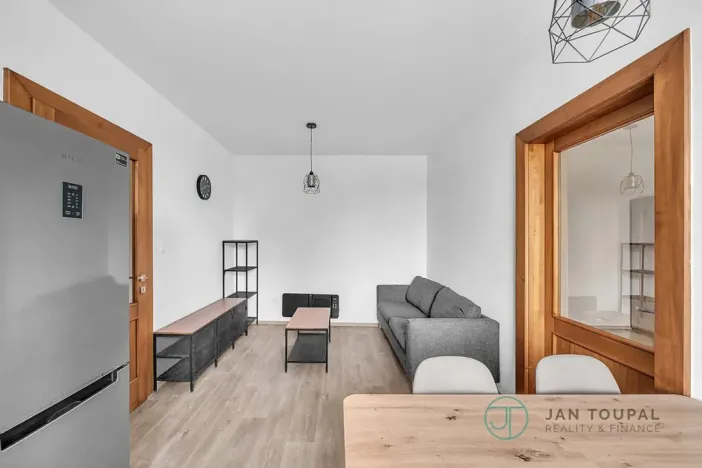 Pronájem bytu 2+kk, Hradec Králové, Pražská třída, 53 m2