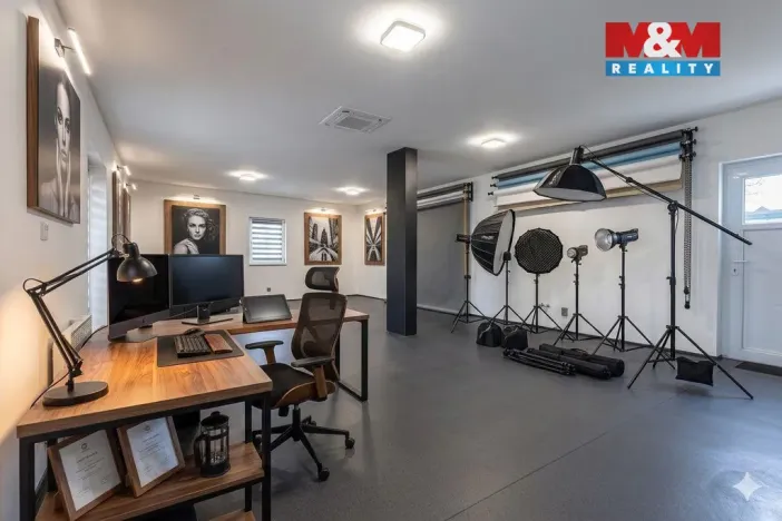 Pronájem obchodního prostoru, Mělník, Panešova, 65 m2