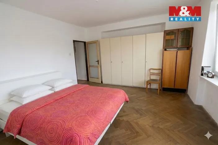 Prodej bytu 2+1, Karlovy Vary, nábřeží Jana Palacha, 63 m2