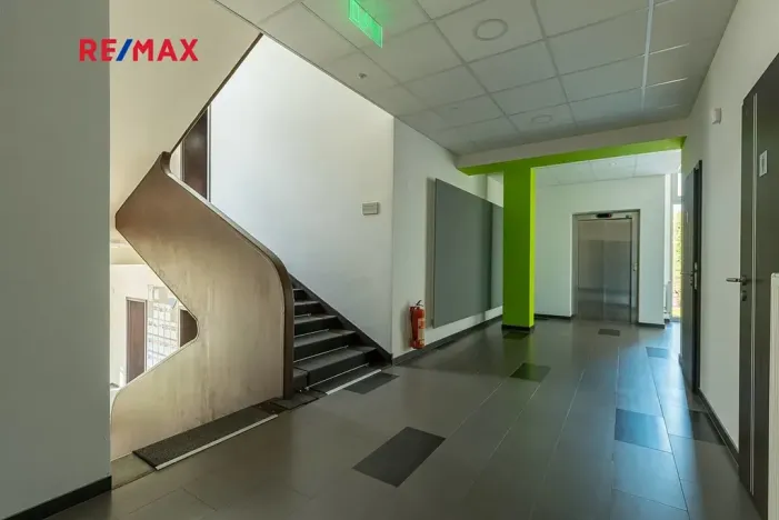 Pronájem kanceláře, Uherské Hradiště, Stojanova, 24 m2