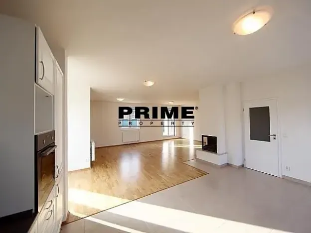 Pronájem rodinného domu, Praha, Ke smrčině, 270 m2