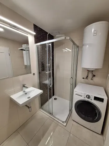 Pronájem bytu 2+kk, Praha - Vinohrady, Varšavská, 60 m2