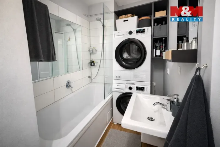 Pronájem bytu 2+kk, Praha - Podolí, Levá, 37 m2