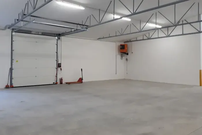Pronájem skladu, Modřice, 430 m2