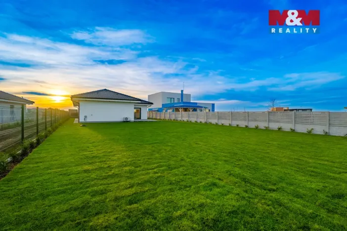 Prodej rodinného domu, Jenštejn, Za zahradami, 153 m2