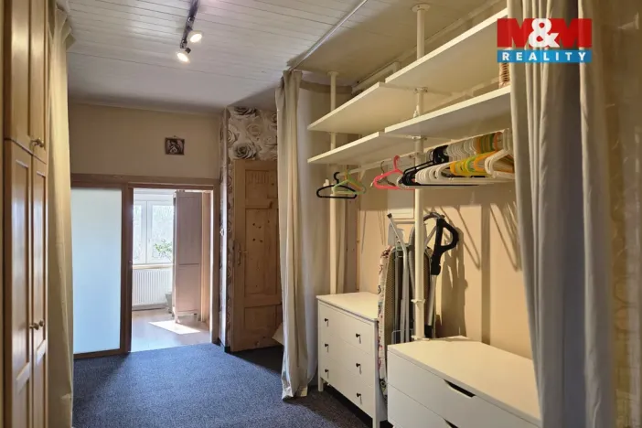 Pronájem bytu 2+kk, Karlovy Vary - Bohatice, U Trati, 69 m2