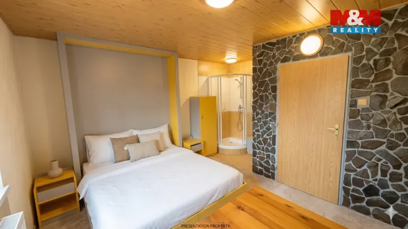 Prodej rodinného domu, České Velenice, Komenského, 650 m2