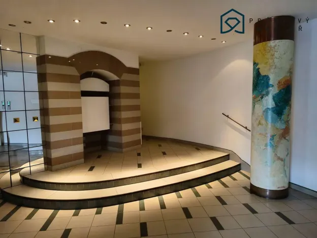 Pronájem kanceláře, Litvínov - Horní Litvínov, Masarykovo nám., 33 m2