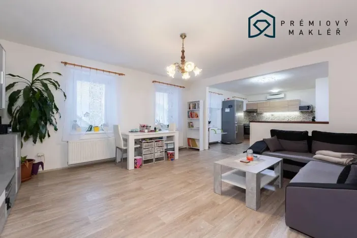 Prodej rodinného domu, Chorušice - Velký Újezd, 200 m2