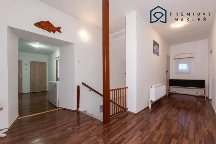 Prodej rodinného domu, Chorušice - Velký Újezd, 200 m2