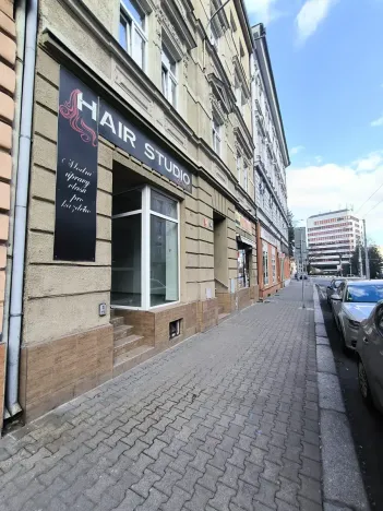 Pronájem obchodního prostoru, Ústí nad Labem, Masarykova, 40 m2
