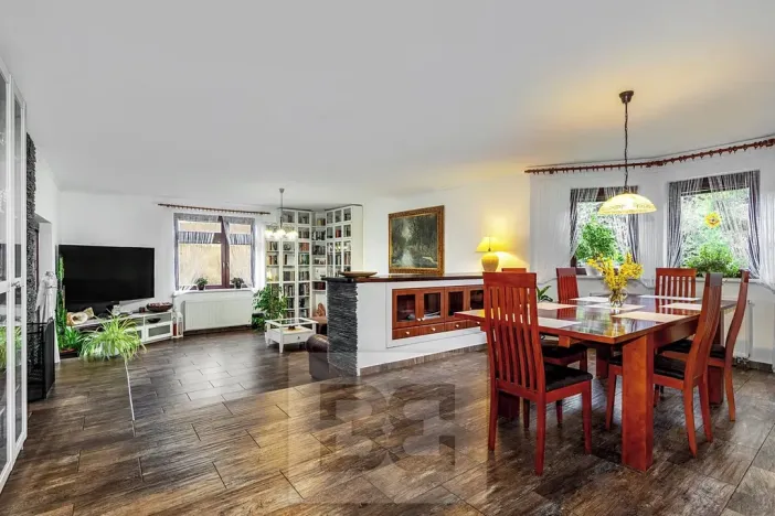 Prodej rodinného domu, Králův Dvůr, 262 m2