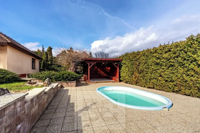 Prodej rodinného domu, Králův Dvůr, 262 m2