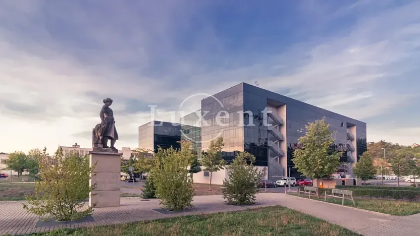 Pronájem kanceláře, Praha - Modřany, Mezi vodami, 500 m2
