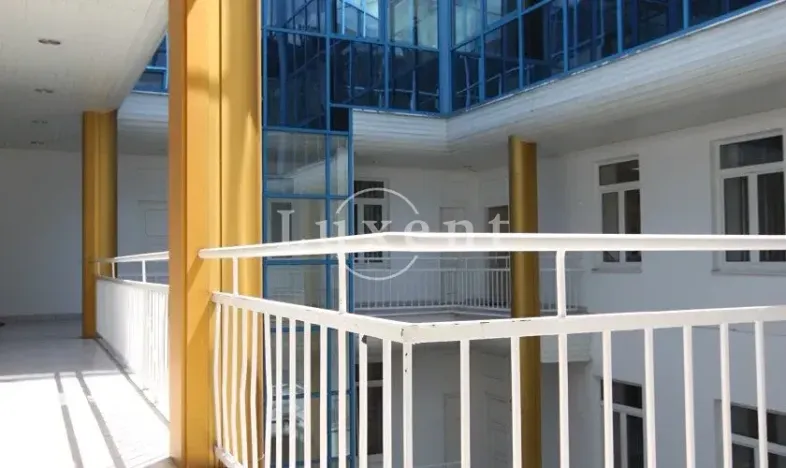 Pronájem kanceláře, Praha - Nové Město, Krakovská, 120 m2