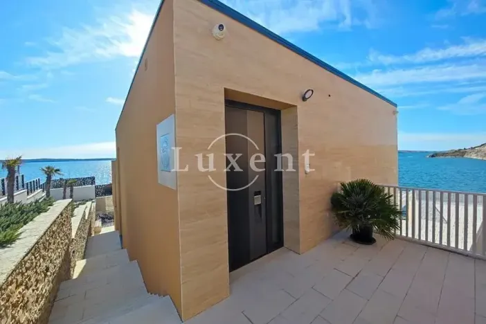 Prodej vily, Zadar, Chorvatsko, 357 m2