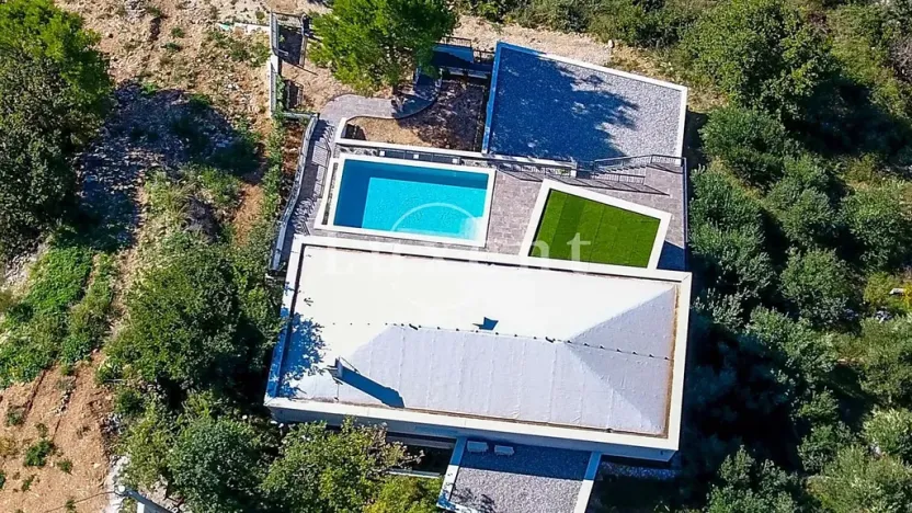 Prodej vily, Omiš, Chorvatsko, 240 m2