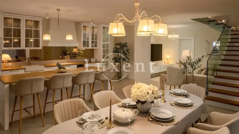 Prodej vily, Rogoznica, Chorvatsko, 220 m2