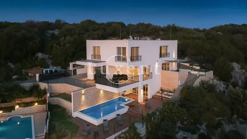 Prodej vily, Trogir, Chorvatsko, 325 m2