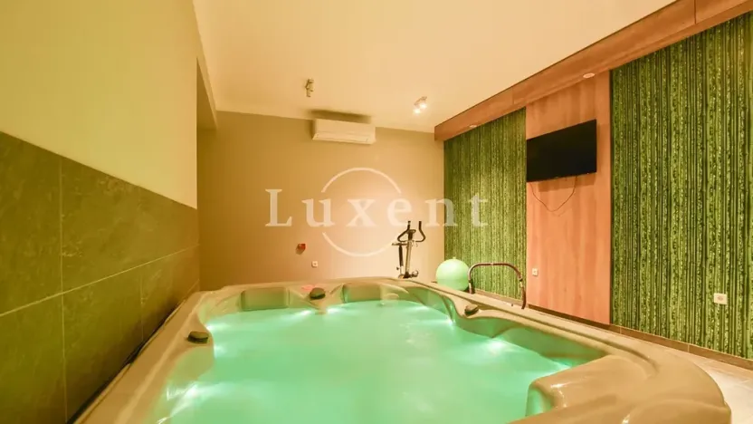 Prodej vily, Trogir, Chorvatsko, 325 m2