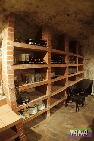 Pronájem restaurace, Mnichovo Hradiště, Masarykovo náměstí, 350 m2