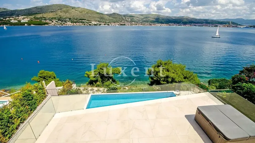 Prodej vily, Trogir, Chorvatsko, 349 m2