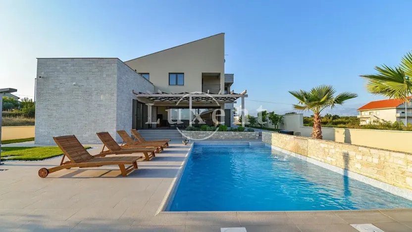 Prodej vily, Zadar, Chorvatsko, 343 m2