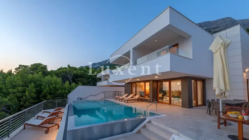 Prodej vily, Makarska, Chorvatsko, 400 m2