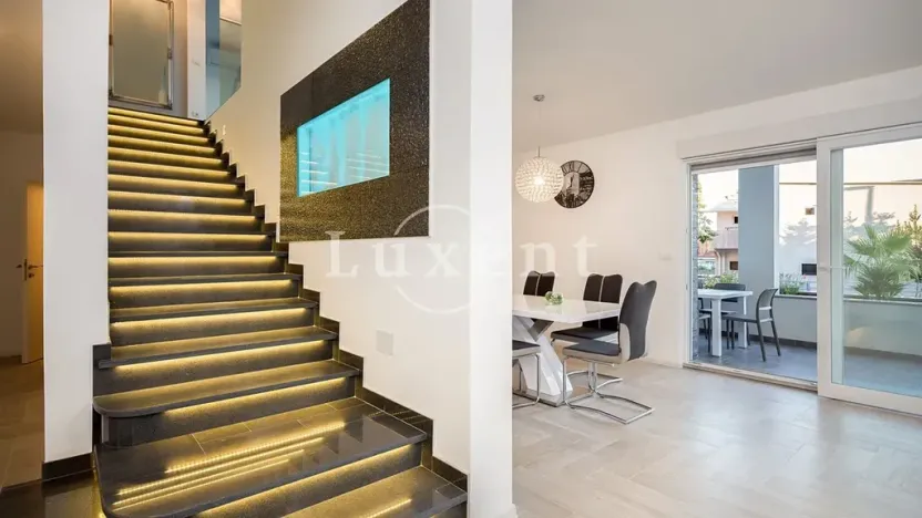 Prodej vily, Rogoznica, Chorvatsko, 400 m2