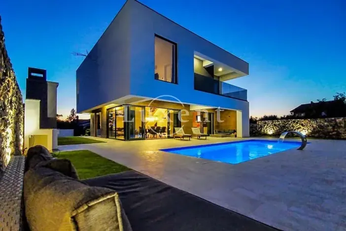 Prodej vily, Zadar, Chorvatsko, 230 m2